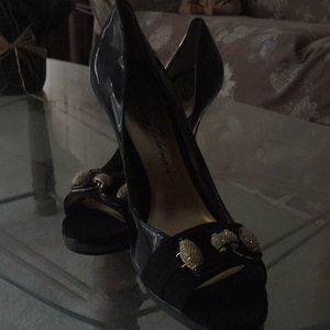 shoes black peephole with gold rhinestone buckle
